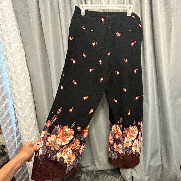 Anthro ett:twa Blake floral printed capri cropped pants Med - Picture 2 of 12